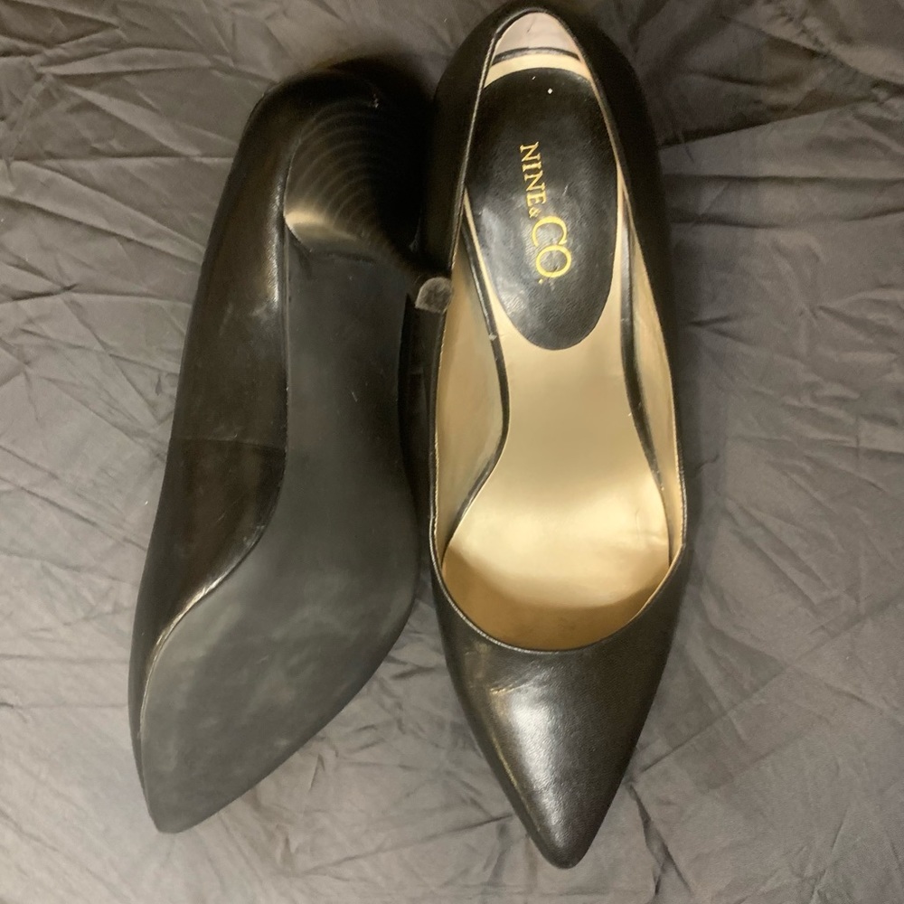 Nine&CO Black Size 8 Leather Heels